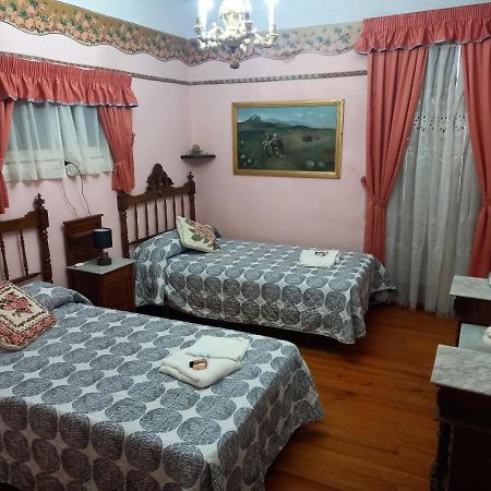 El Bordon De La Casa Batallon Sarria Zewnętrze zdjęcie