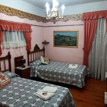 El Bordon De La Casa Batallon Sarria Zewnętrze zdjęcie