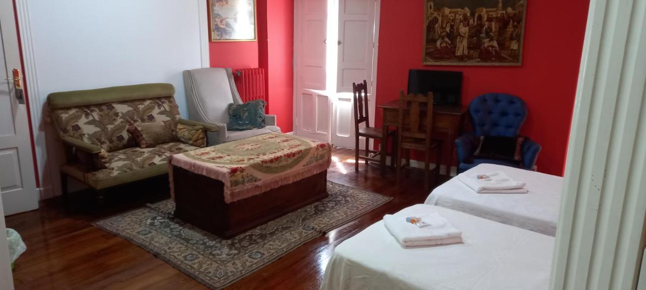 El Bordon De La Casa Batallon Sarria Zewnętrze zdjęcie