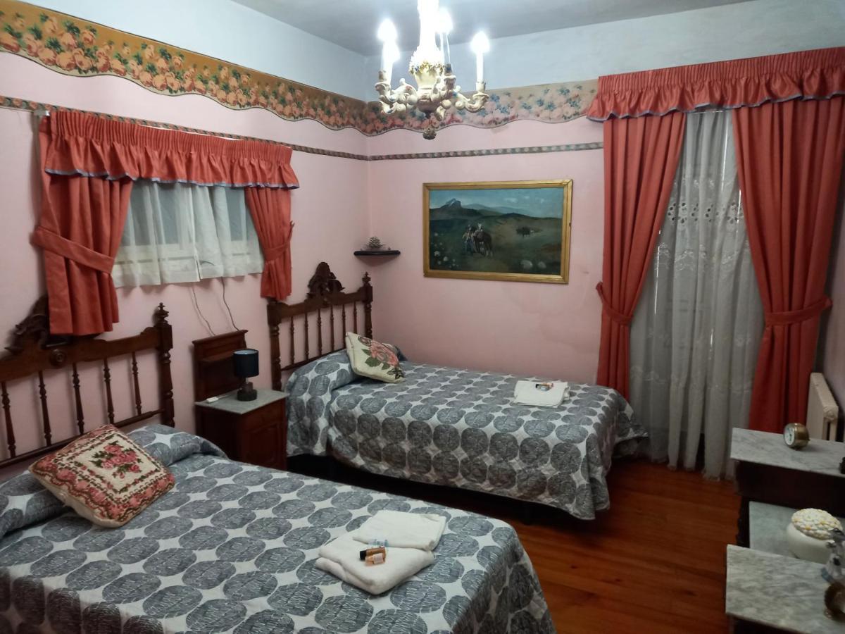 El Bordon De La Casa Batallon Sarria Zewnętrze zdjęcie